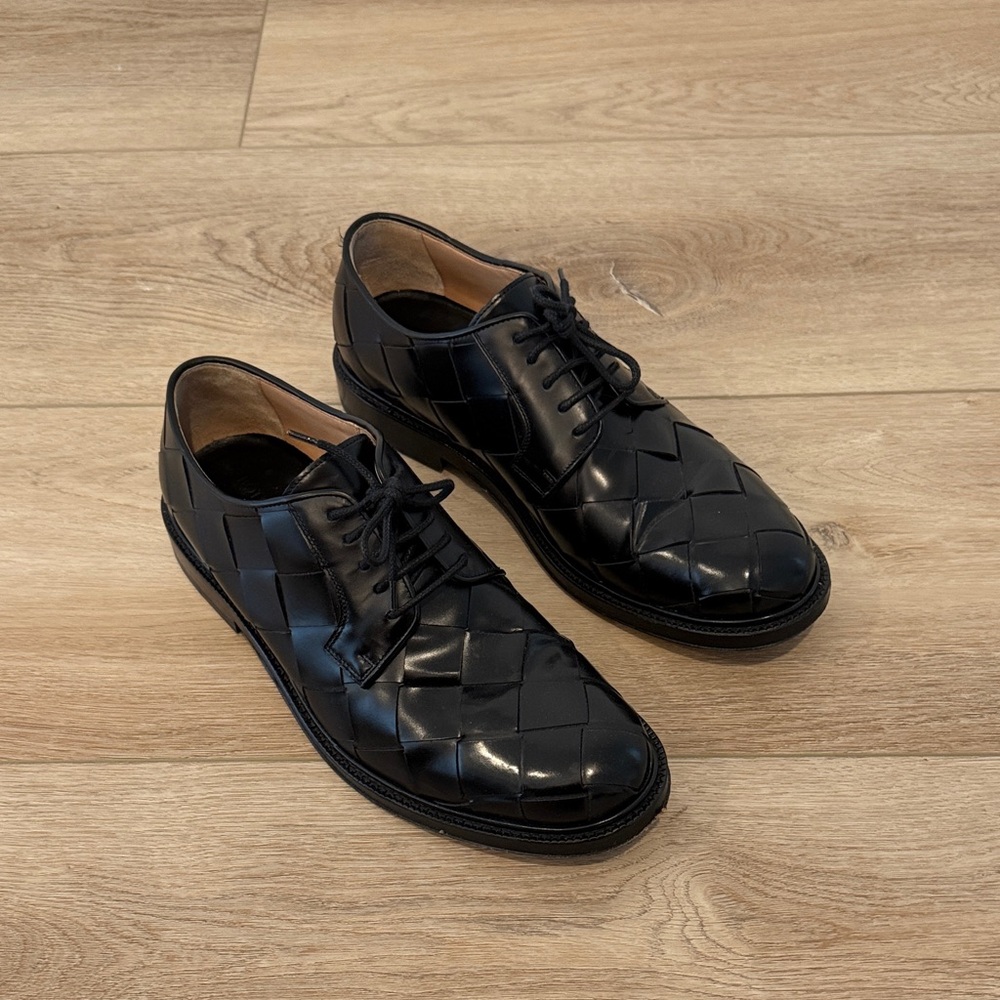 Bottega Veneta Intrecciato Men's Dress Shoes - size 43